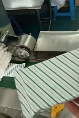 横の高速ポップコーンの軽食のパッキング機械